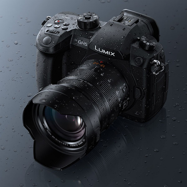 panasonic lumix mirrorless camera